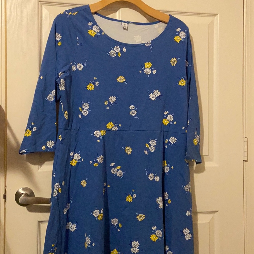 Brand New with Tags Blue Floral Tshirt Dress